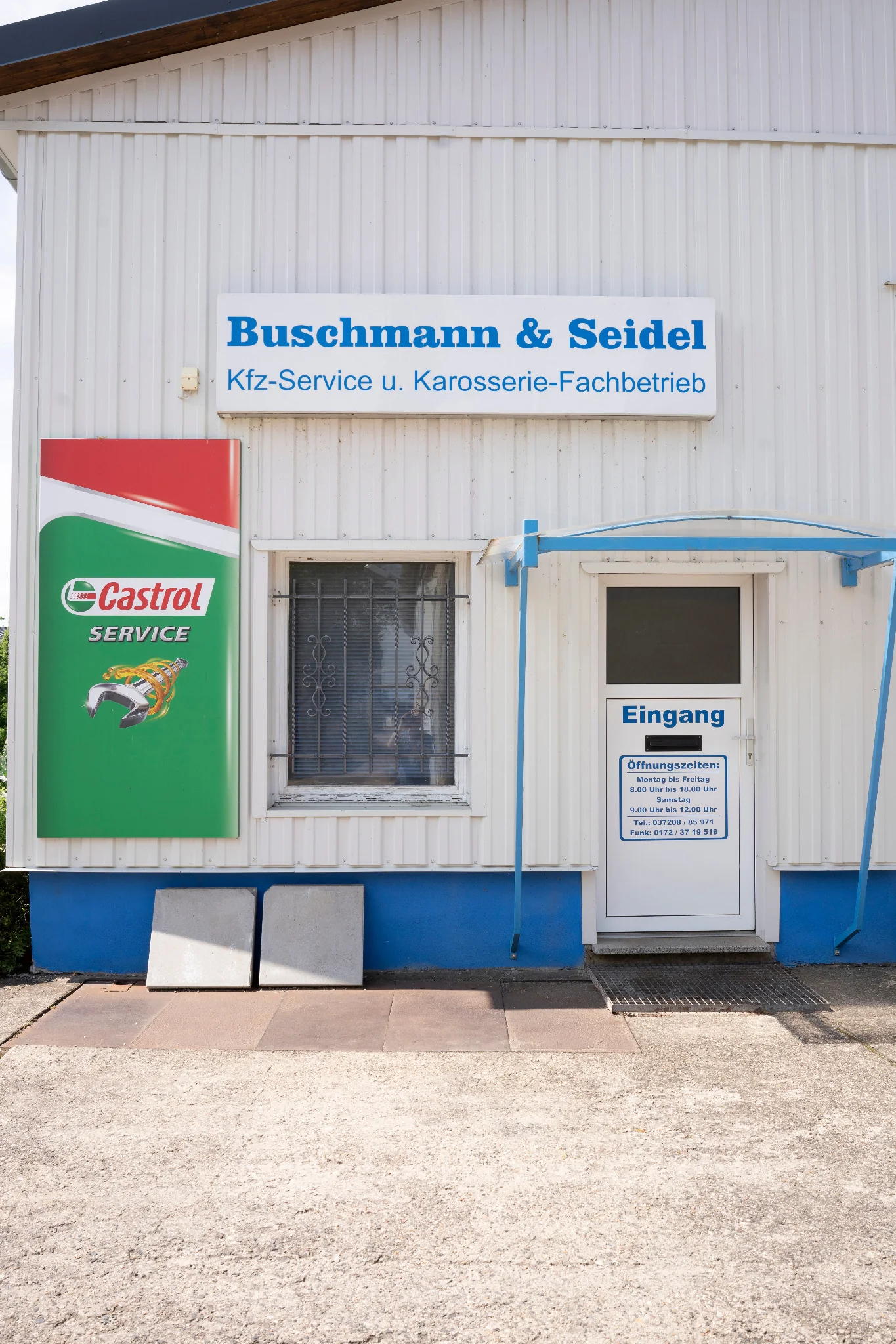 Außenansicht der Werkstatt Buschmann und Seidel